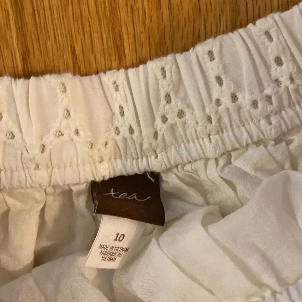 Tea Collection sz 10 white cotton eyelet mini, lining excellent pre owned cond